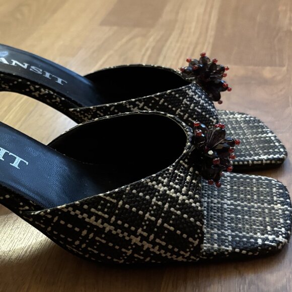 Women's New York Transit Herringbone Open-Toed Shoes Color: Black/White Size: 9M - Picture 2 of 5